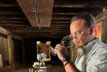 Tim Morgan Sommelier, the VInomad, wine editorial and magazine