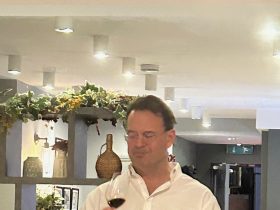 Tim Morgan Sommelier, the VInomad, wine editorial and magazine